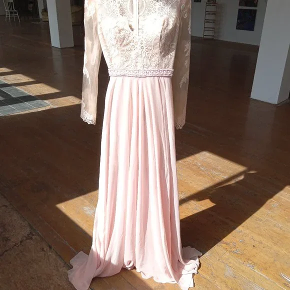 Vintage pink lace maxi dress - Picture 2 of 2